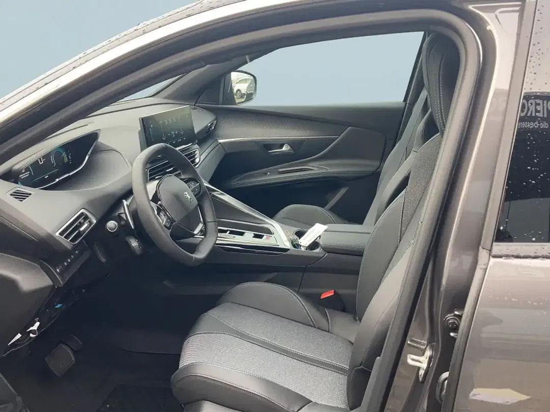 Peugeot 3008 - Thumbnail 5