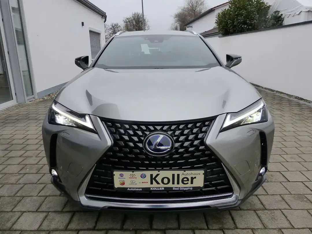 Lexus UX 250h - Thumbnail 5