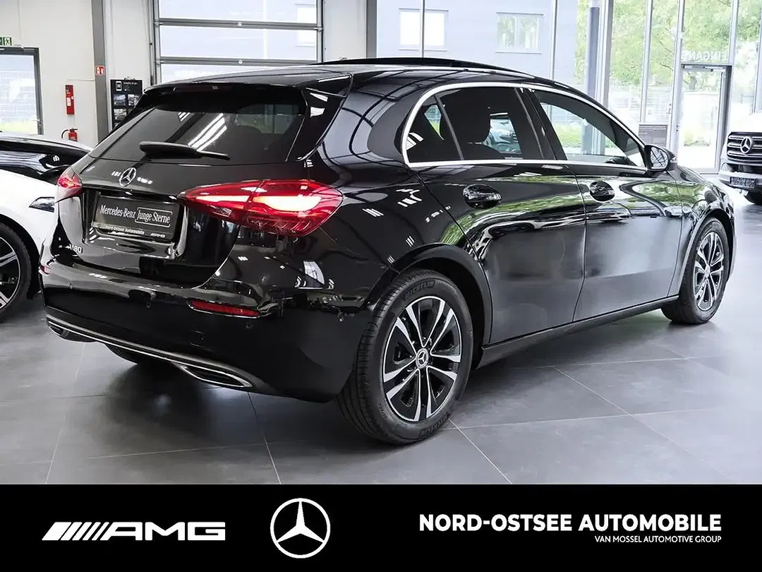 Mercedes-Benz A 180 - Thumbnail 4