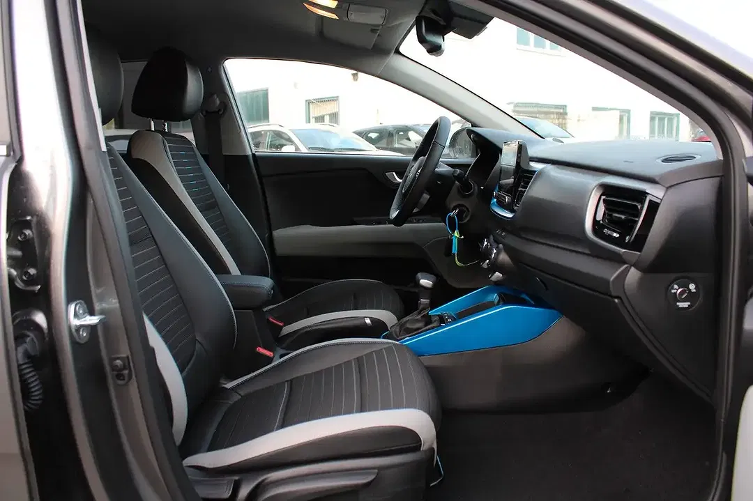 Kia Stonic - Thumbnail 12