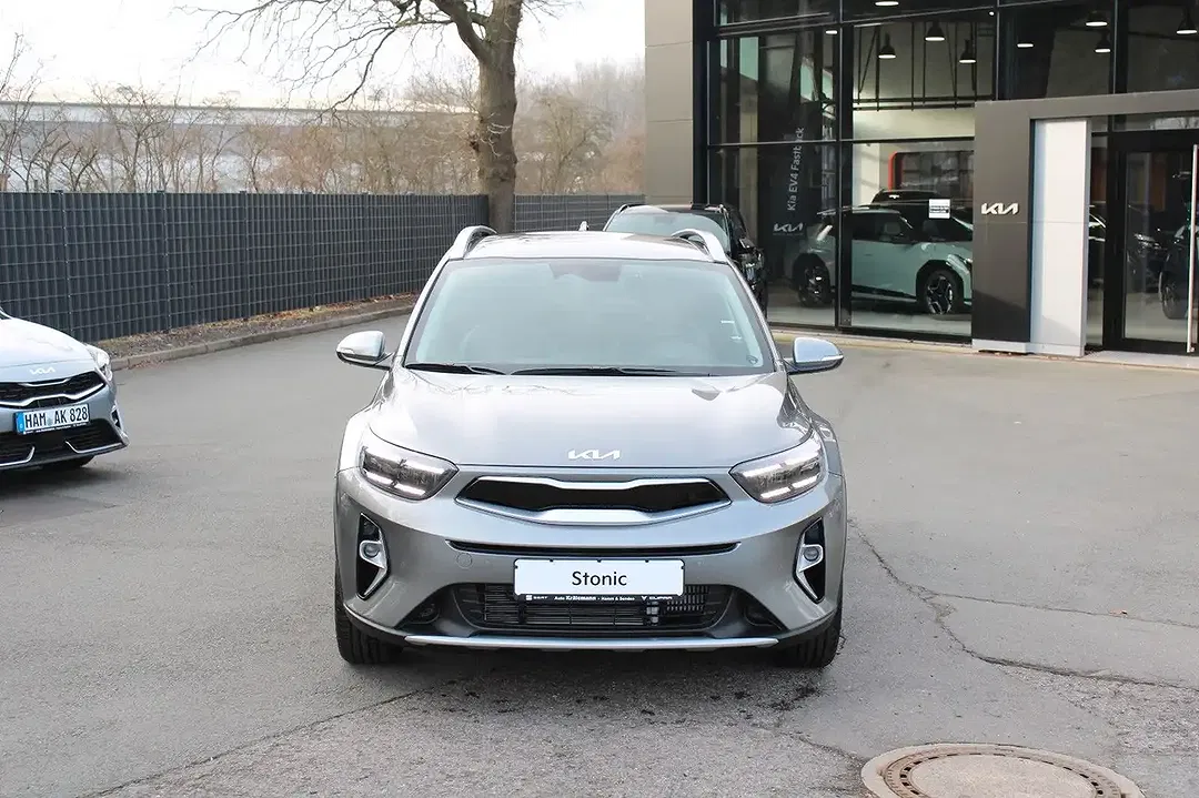 Kia Stonic - Thumbnail 2