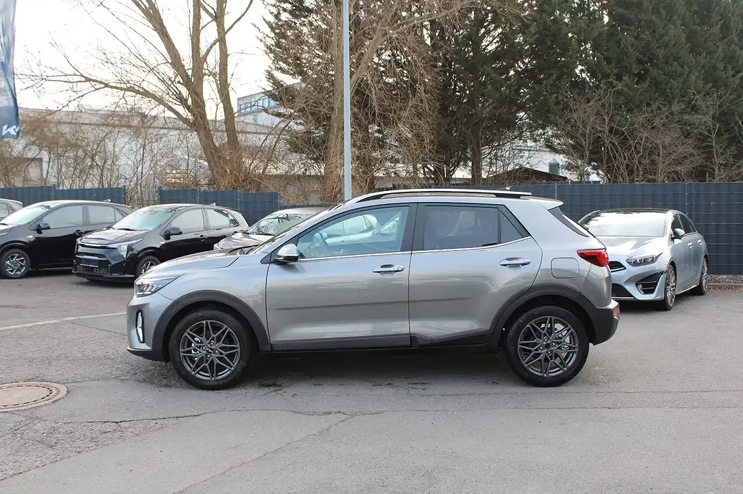 Kia Stonic - Thumbnail 4