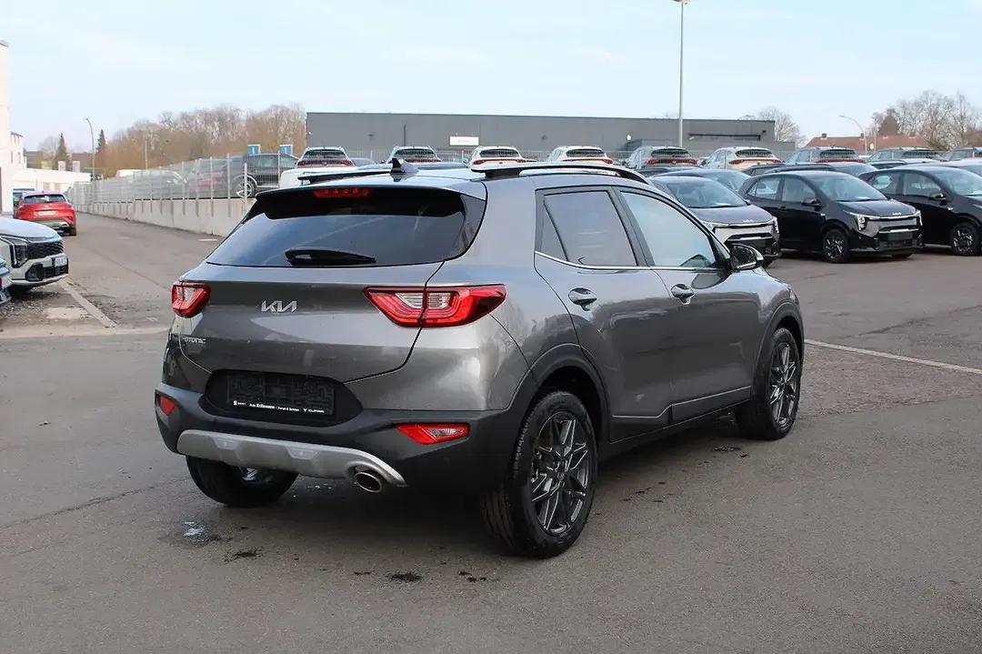 Kia Stonic - Thumbnail 7
