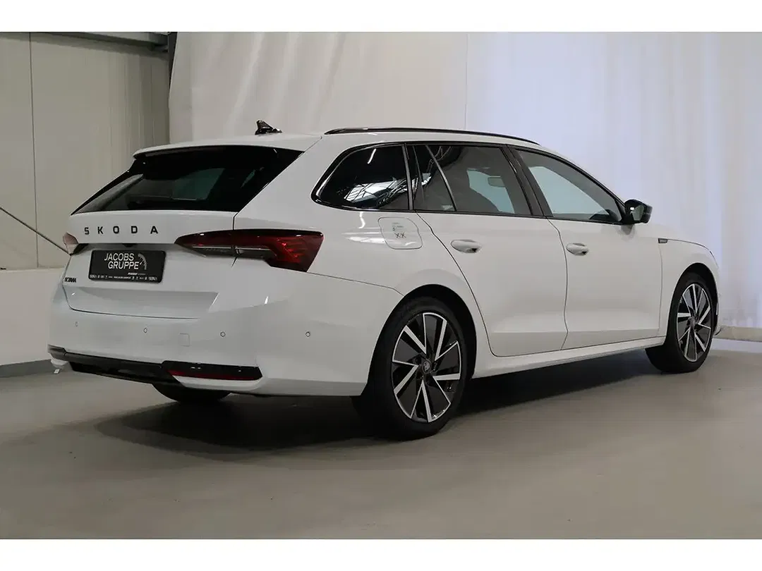Skoda Octavia - Thumbnail 3