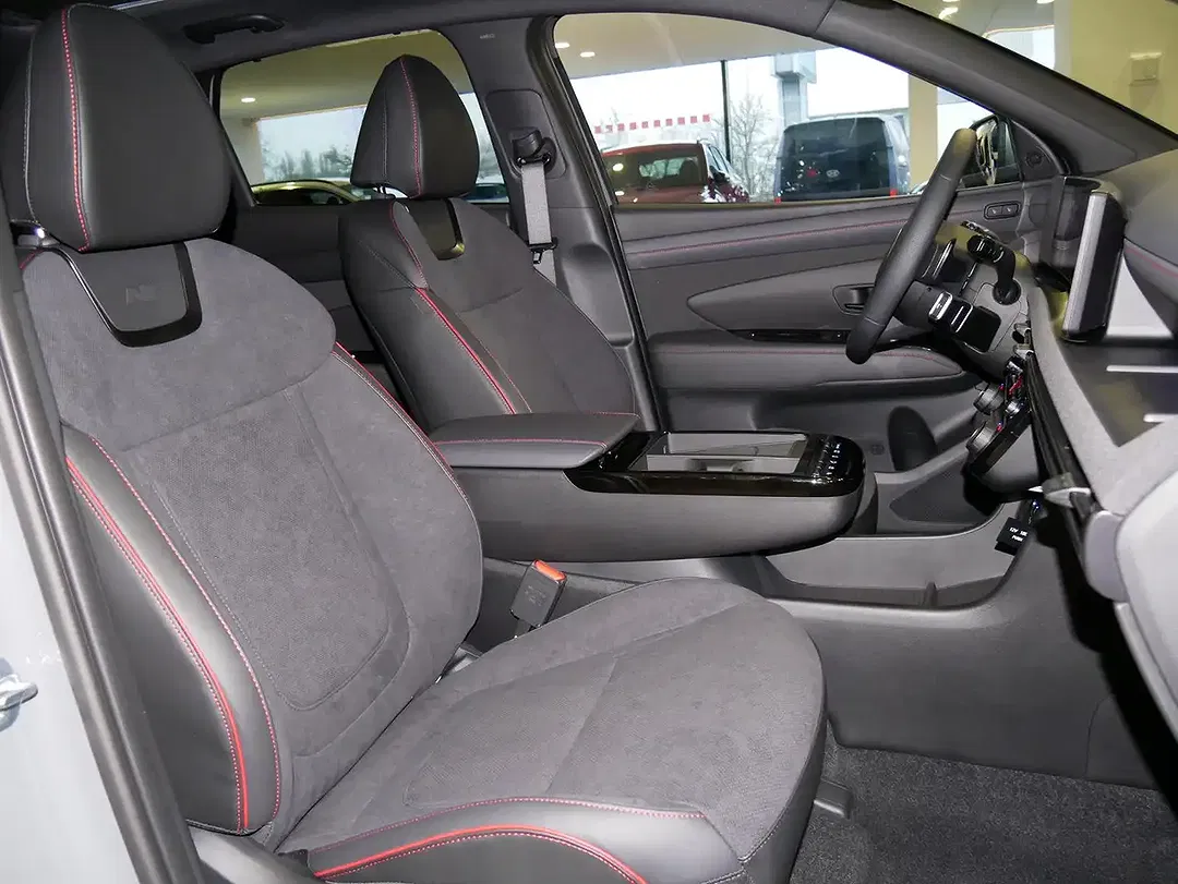 Hyundai TUCSON - Thumbnail 5