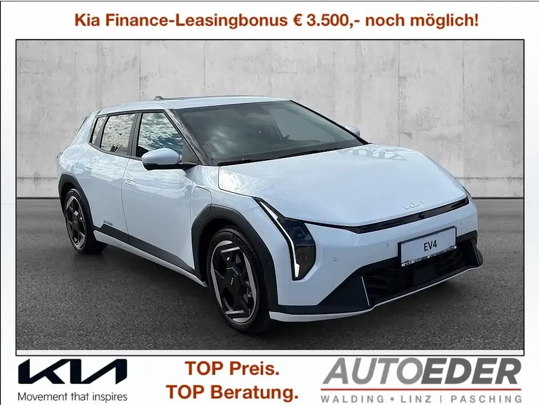 Kia EV4 - Thumbnail 1