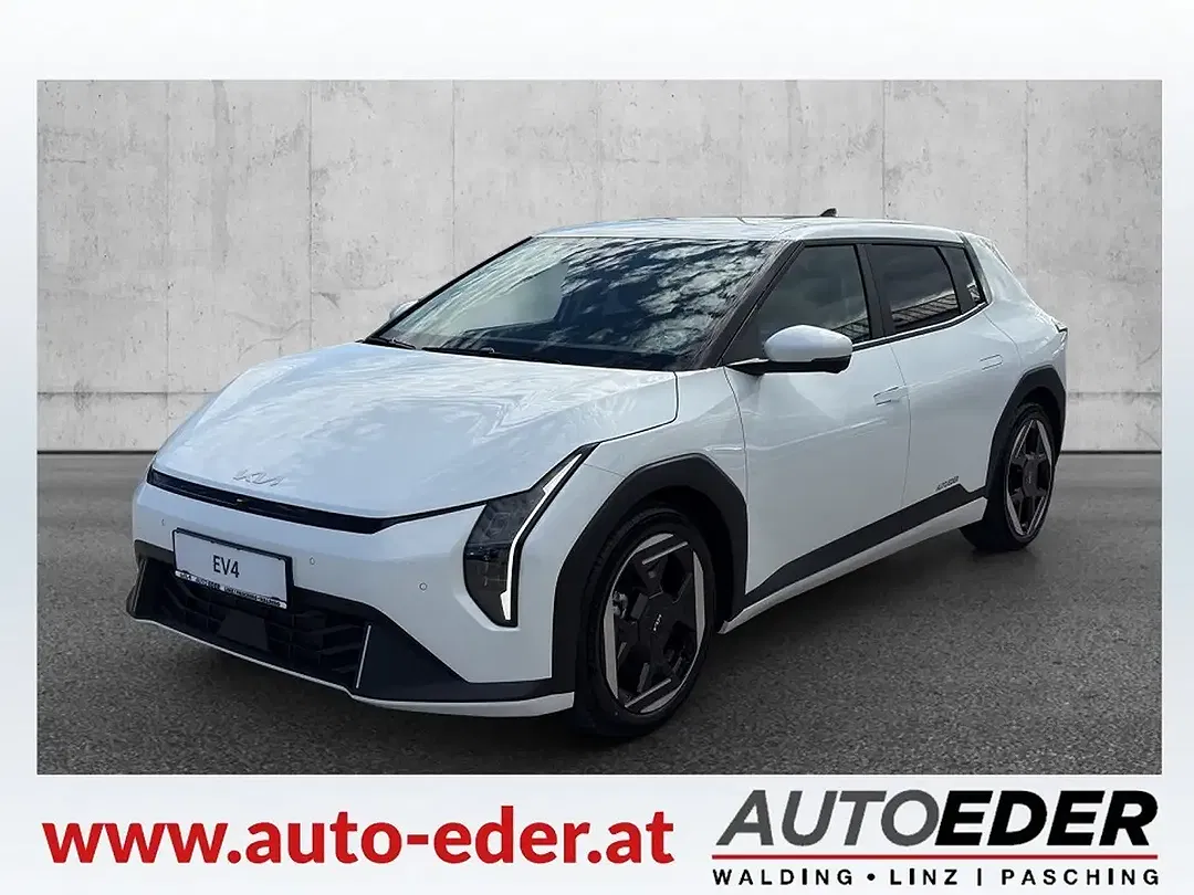 Kia EV4 - Thumbnail 3