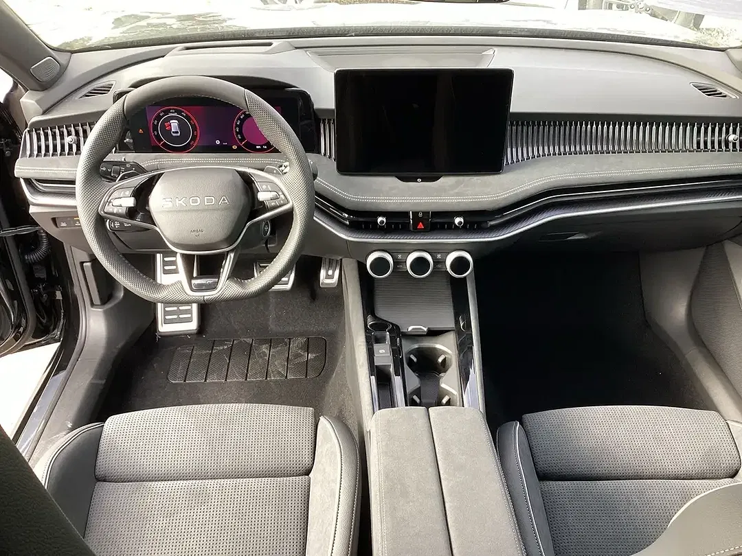 Skoda Superb - Thumbnail 8