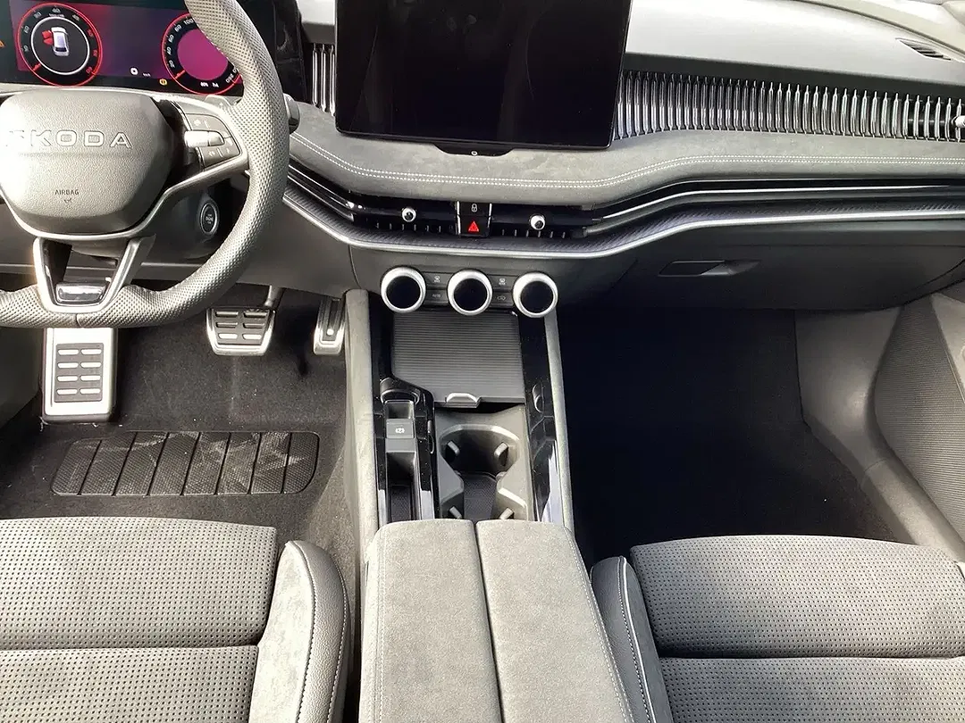 Skoda Superb - Thumbnail 9