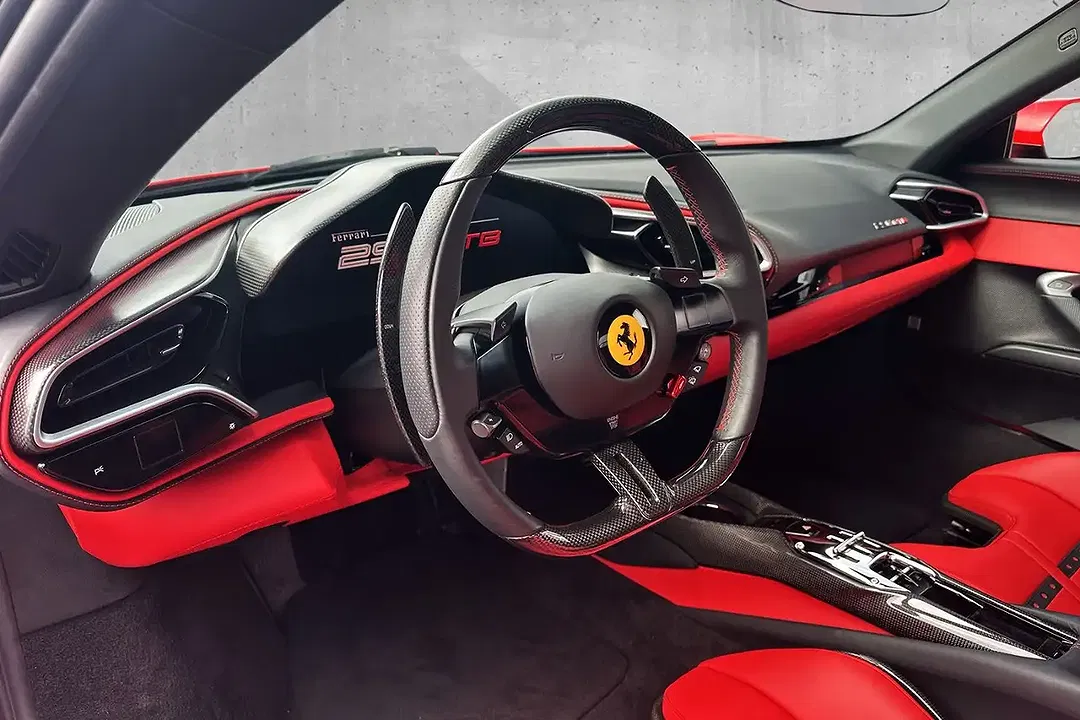 Ferrari 296 GTB - Thumbnail 11