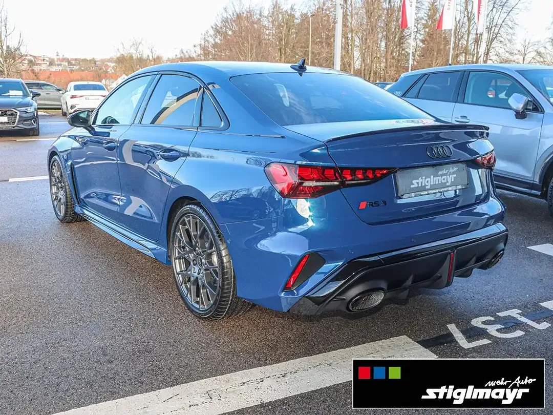 Audi RS3 - Thumbnail 2
