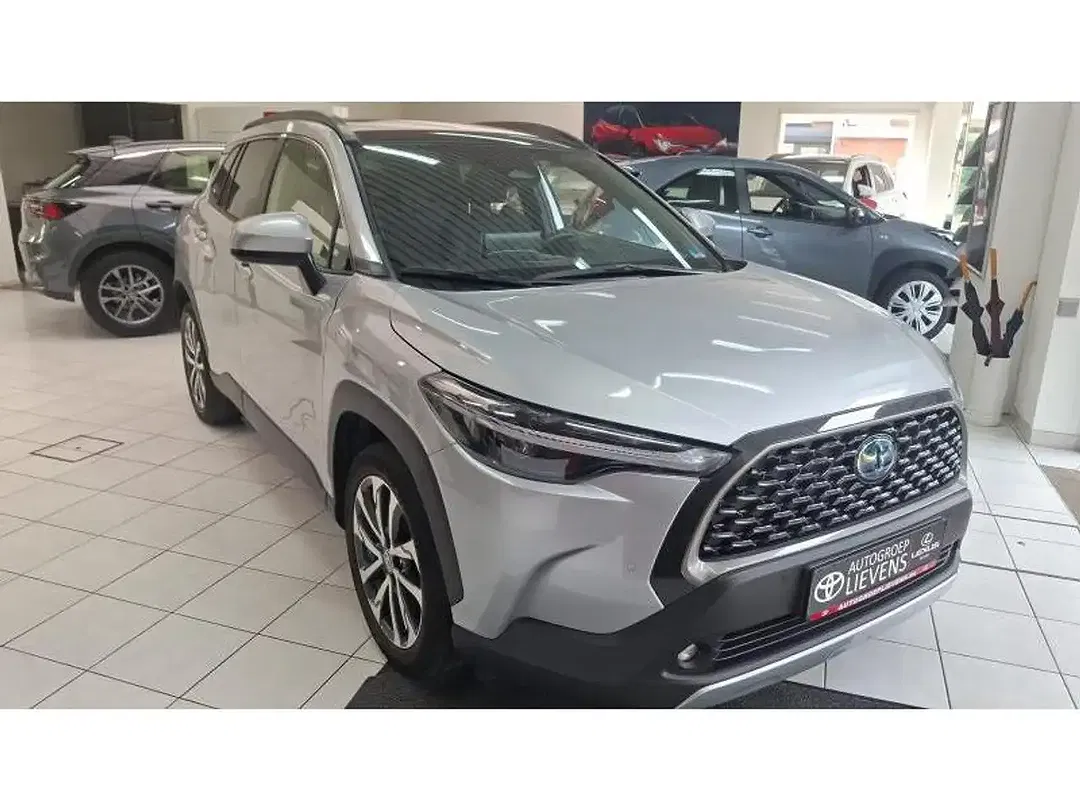 Toyota Corolla Cross - Thumbnail 2