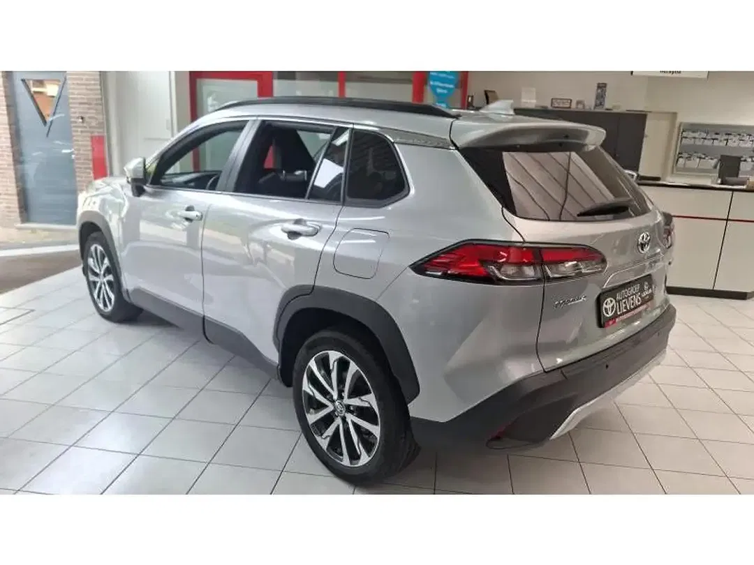 Toyota Corolla Cross - Thumbnail 3