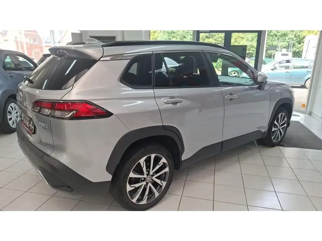 Toyota Corolla Cross - Thumbnail 4