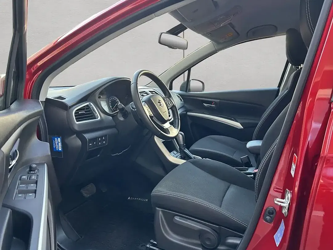 Suzuki S-Cross - Thumbnail 10