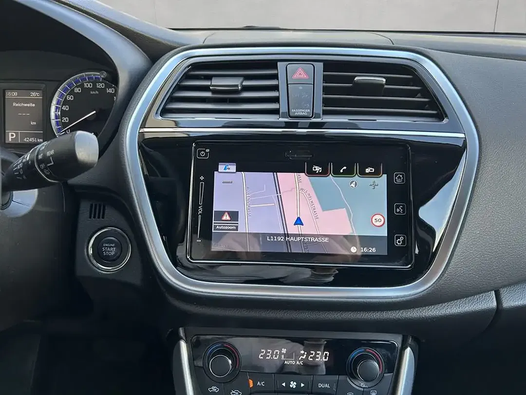 Suzuki S-Cross - Thumbnail 13