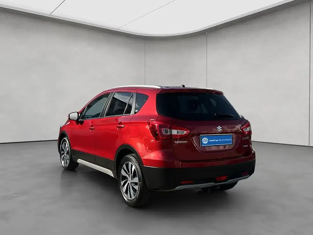 Suzuki S-Cross - Thumbnail 3