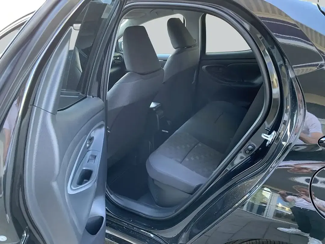 Toyota Yaris - Thumbnail 12