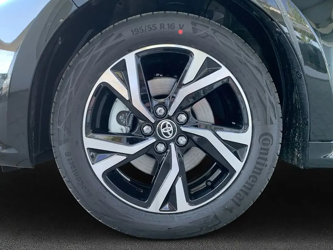 Toyota Yaris - Thumbnail 7