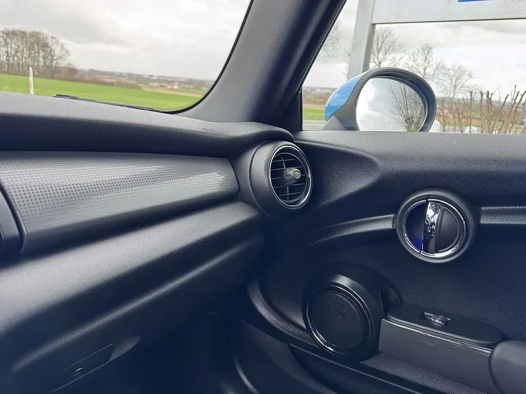 MINI Cooper Cabrio - Thumbnail 7