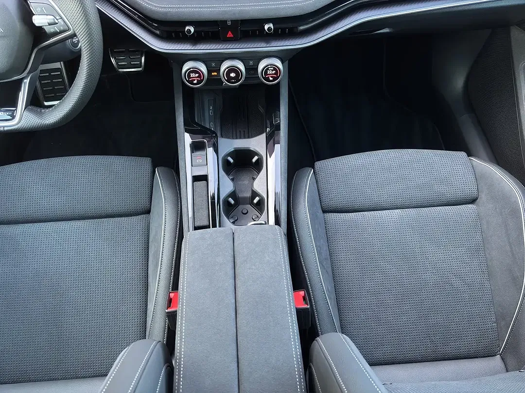 Skoda Superb - Thumbnail 12