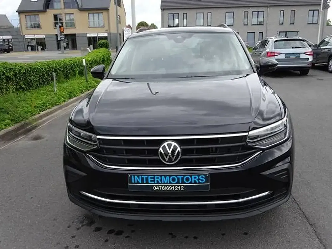 Volkswagen Tiguan - Thumbnail 5
