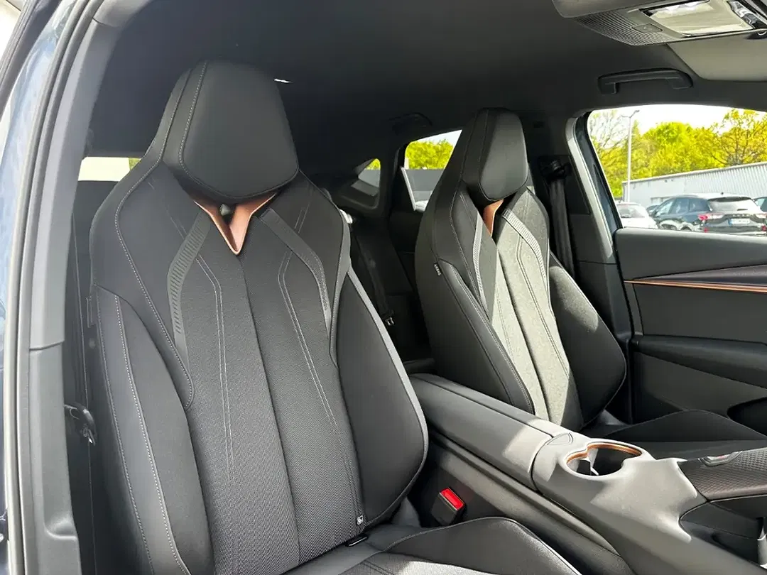 CUPRA Tavascan - Thumbnail 3
