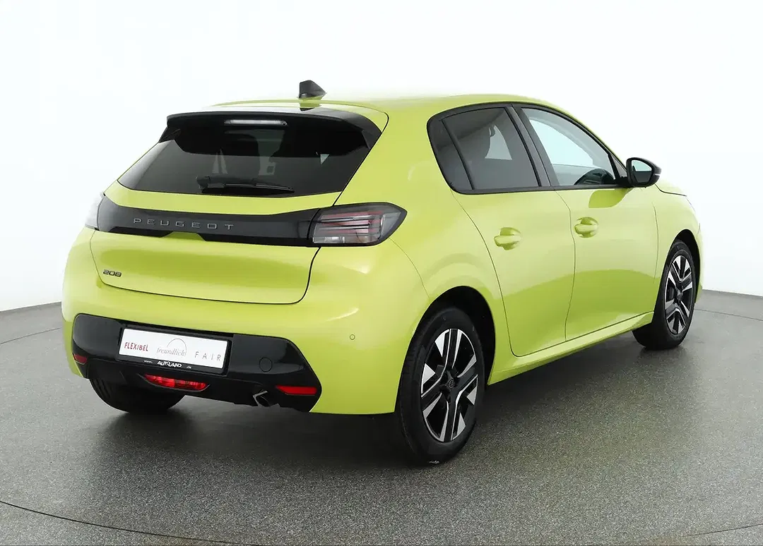 Peugeot 208 - Thumbnail 4