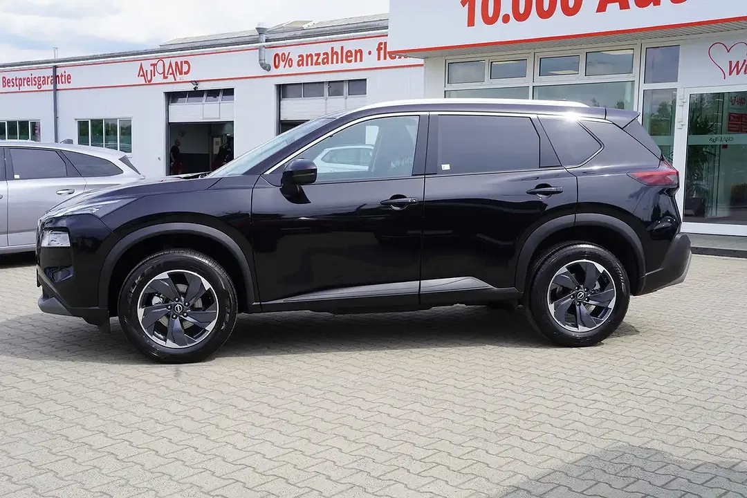 Nissan X-Trail - Thumbnail 2