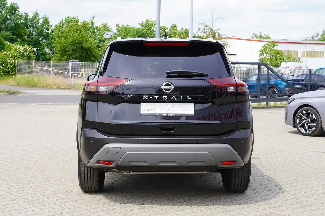 Nissan X-Trail - Thumbnail 4