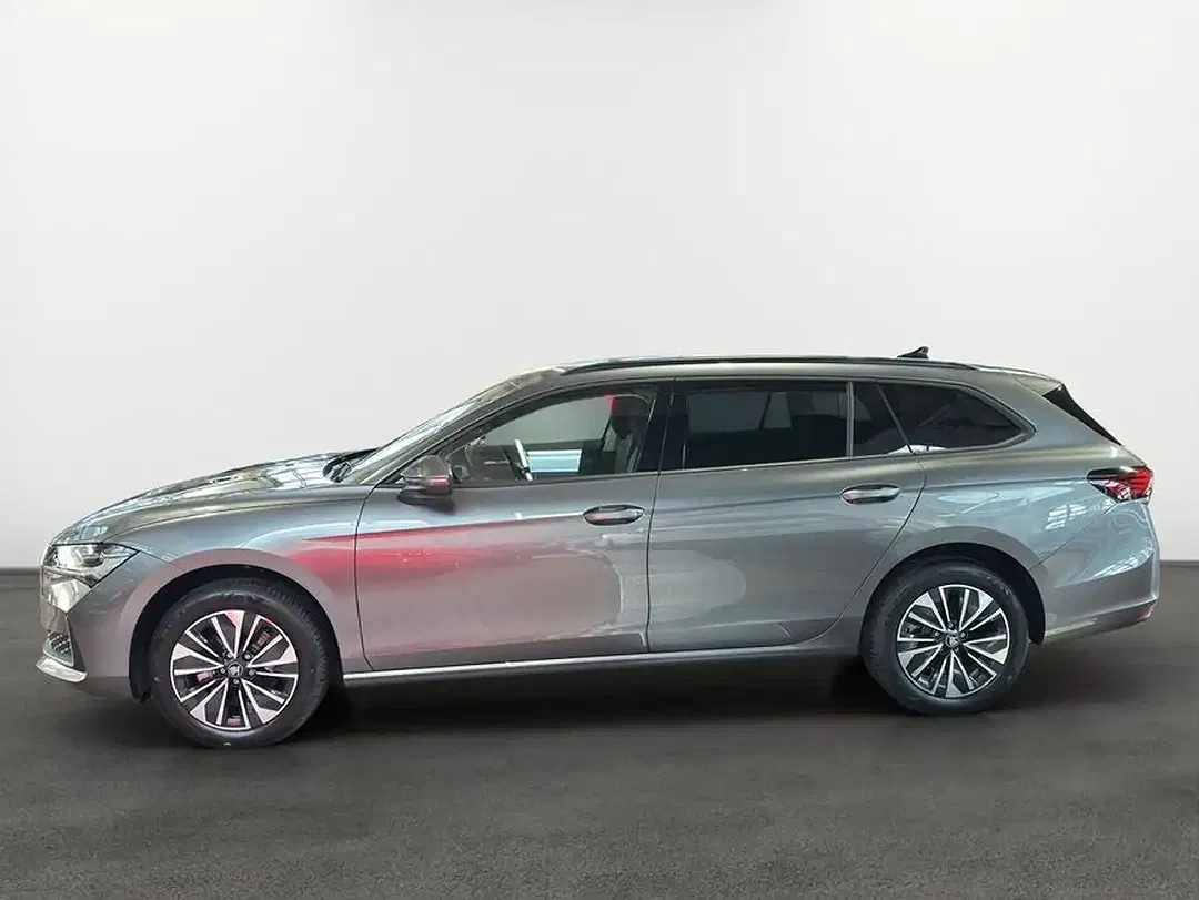 Skoda Superb - Thumbnail 2