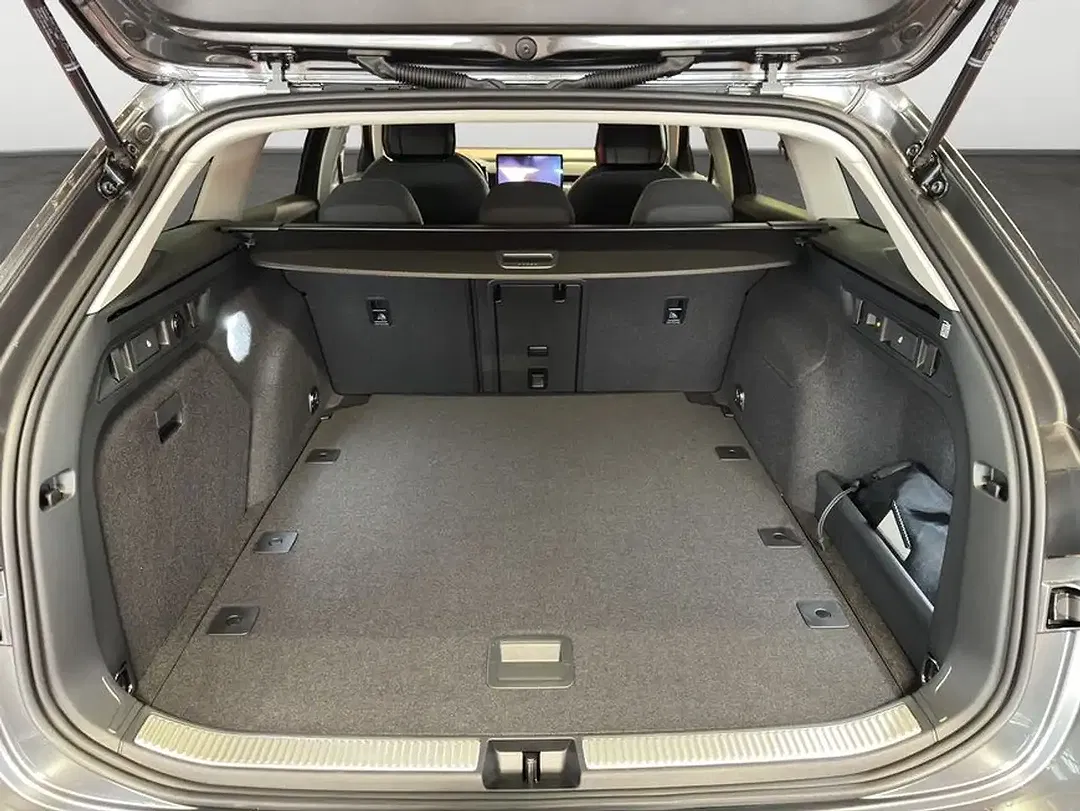 Skoda Superb - Thumbnail 5