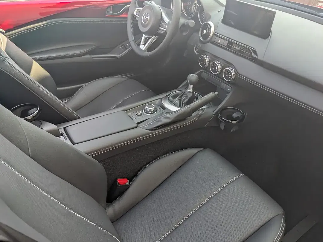 Mazda MX-5 - Thumbnail 14