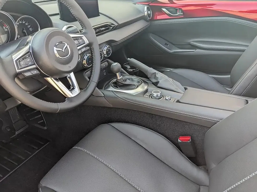 Mazda MX-5 - Thumbnail 15