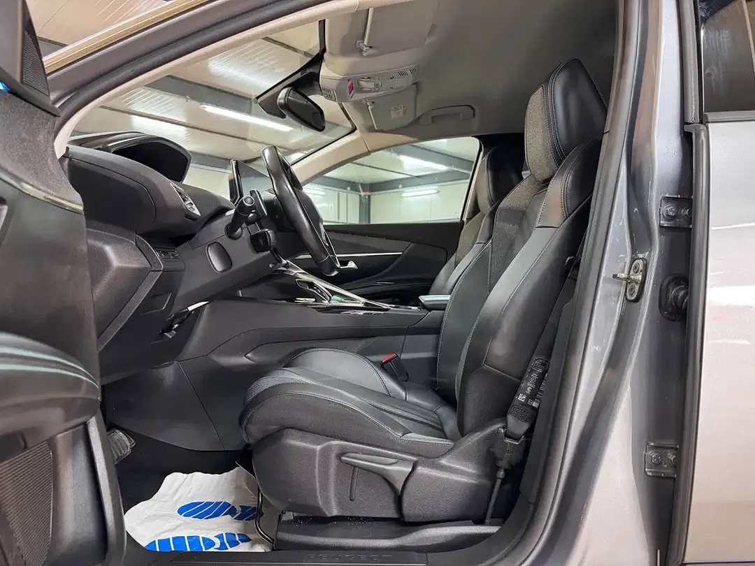 Peugeot 5008 - Thumbnail 9