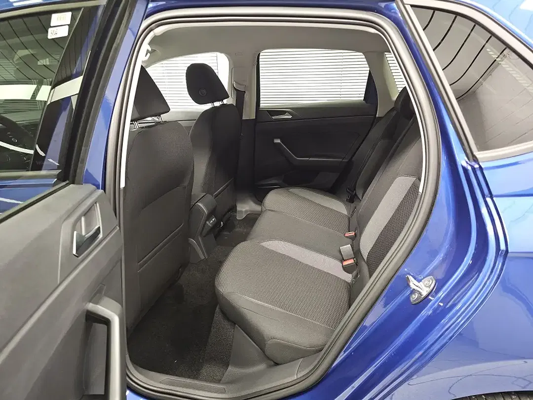 Volkswagen Polo - Thumbnail 6