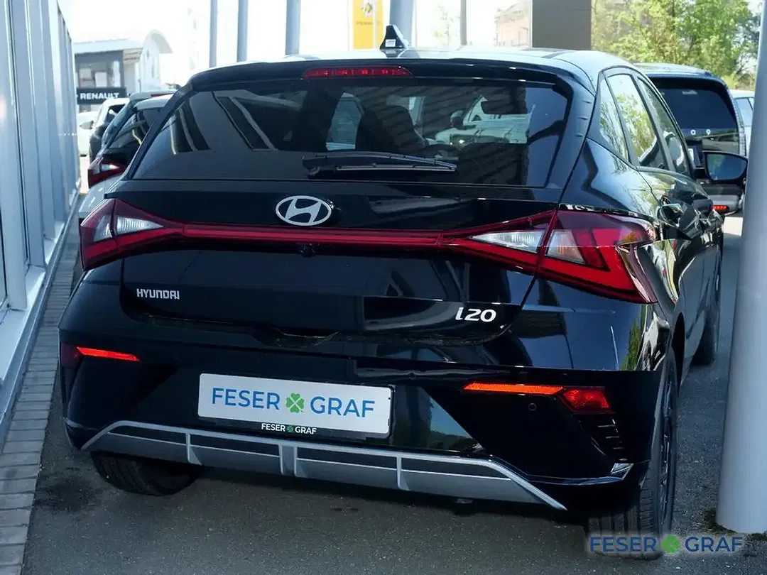 Hyundai i20 - Thumbnail 2