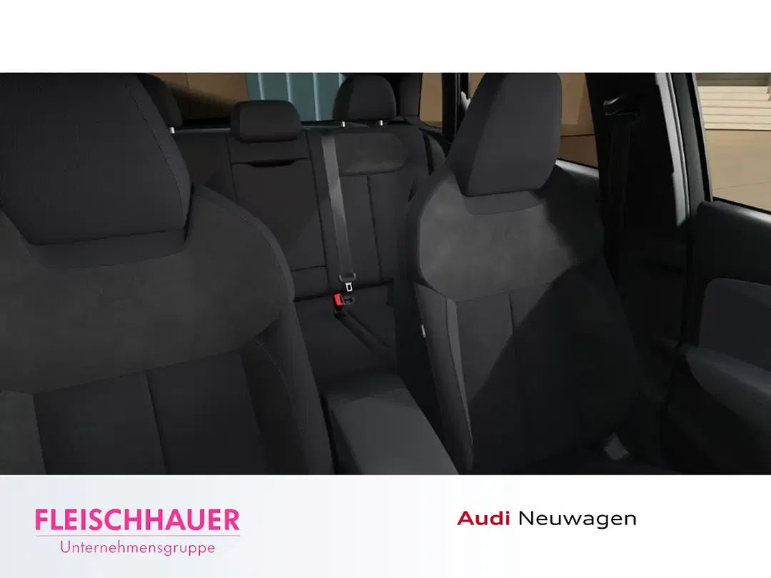 Audi Q3 - Thumbnail 8