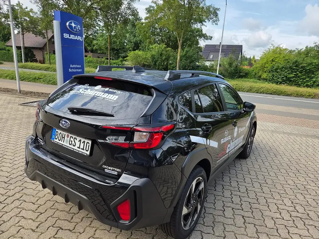 Subaru Crosstrek - Thumbnail 3
