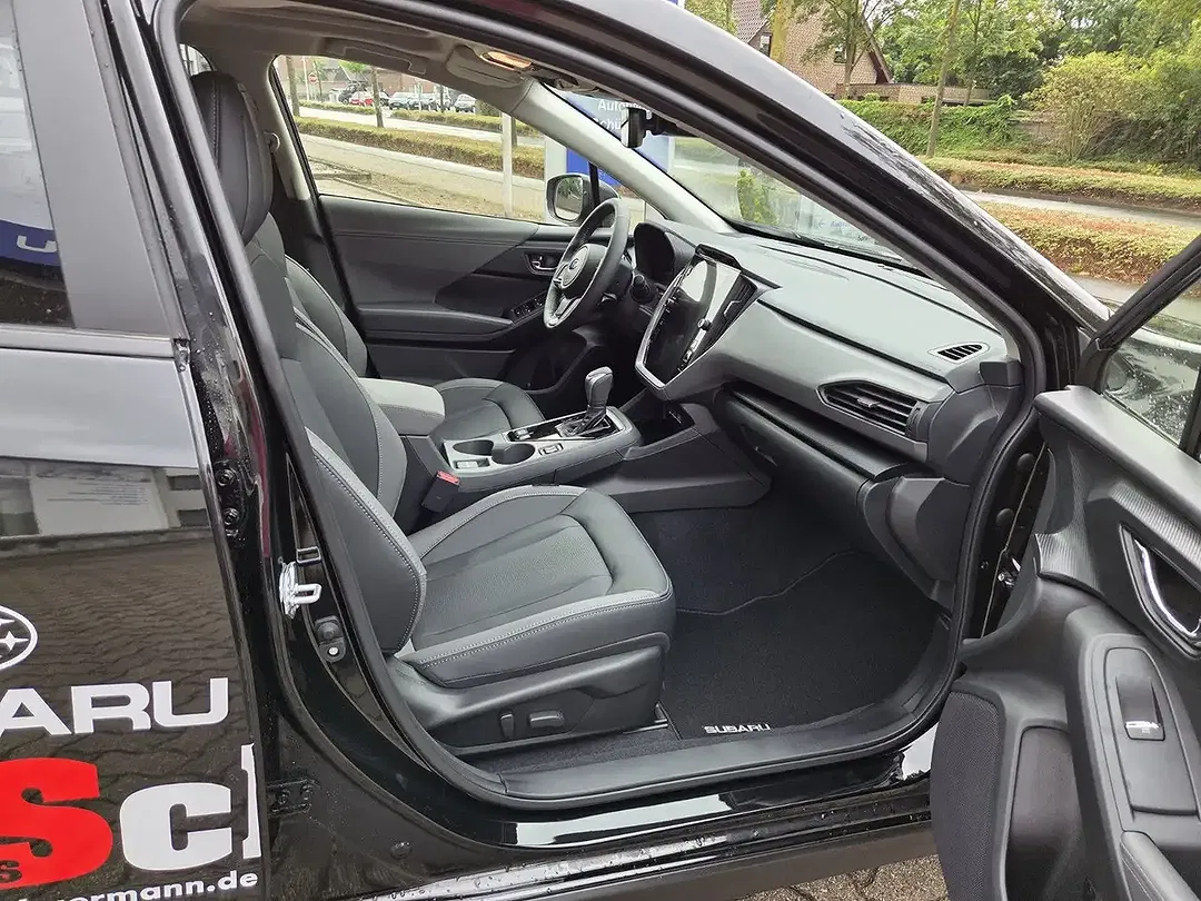 Subaru Crosstrek - Thumbnail 7