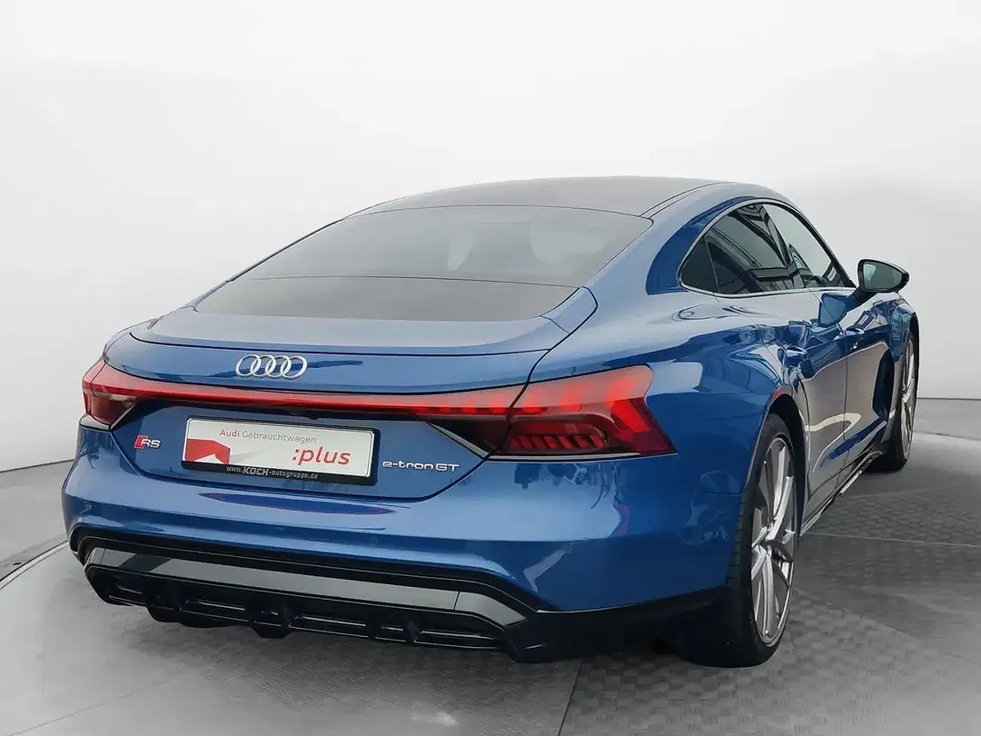 Audi RS e-tron GT - Thumbnail 11