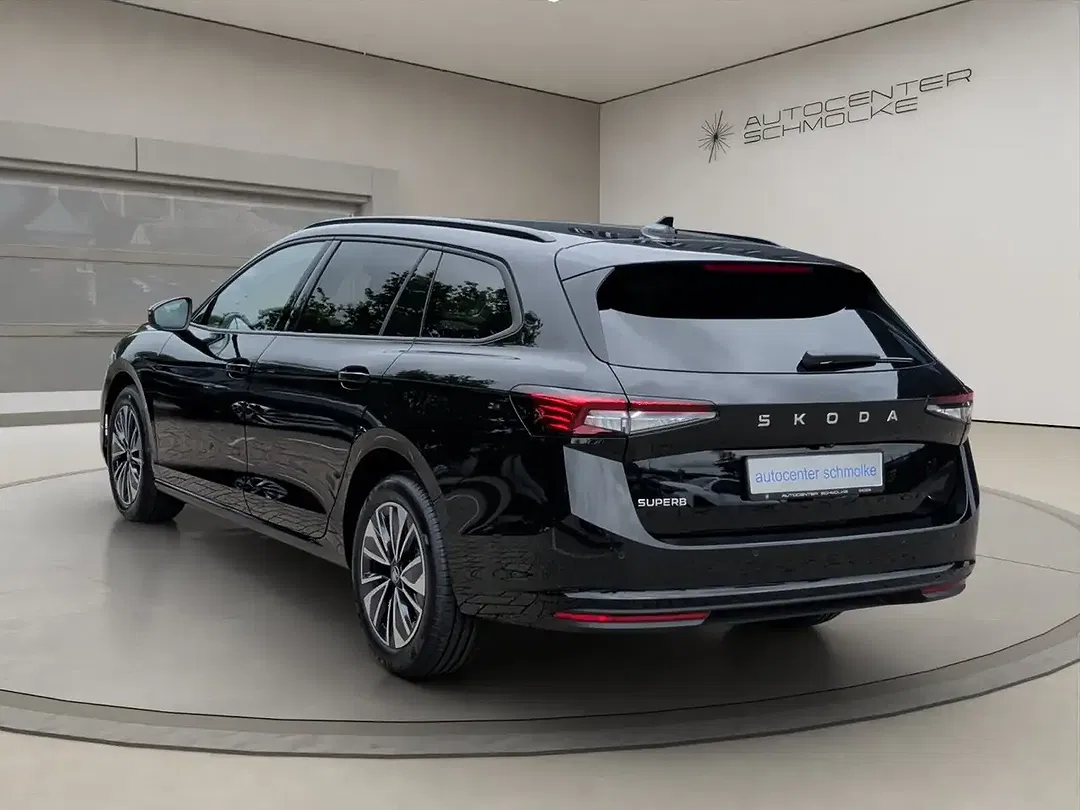 Skoda Superb - Thumbnail 3