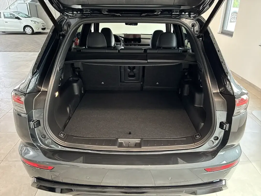 Mitsubishi Outlander - Thumbnail 6