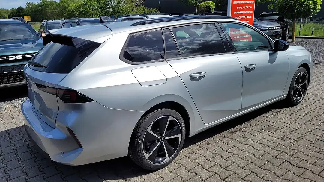 Opel Astra - Thumbnail 4