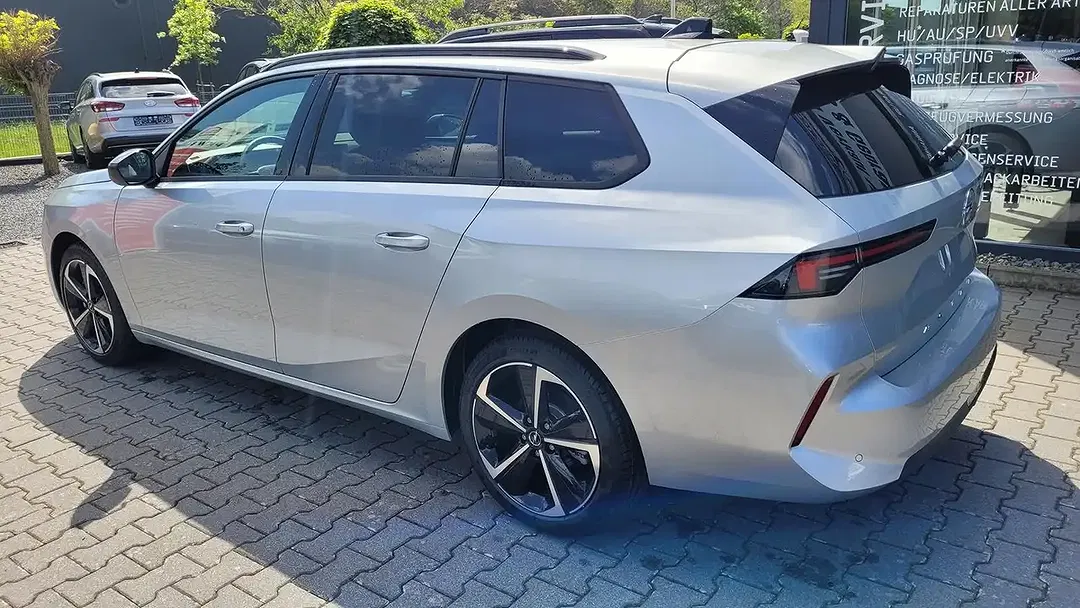 Opel Astra - Thumbnail 6