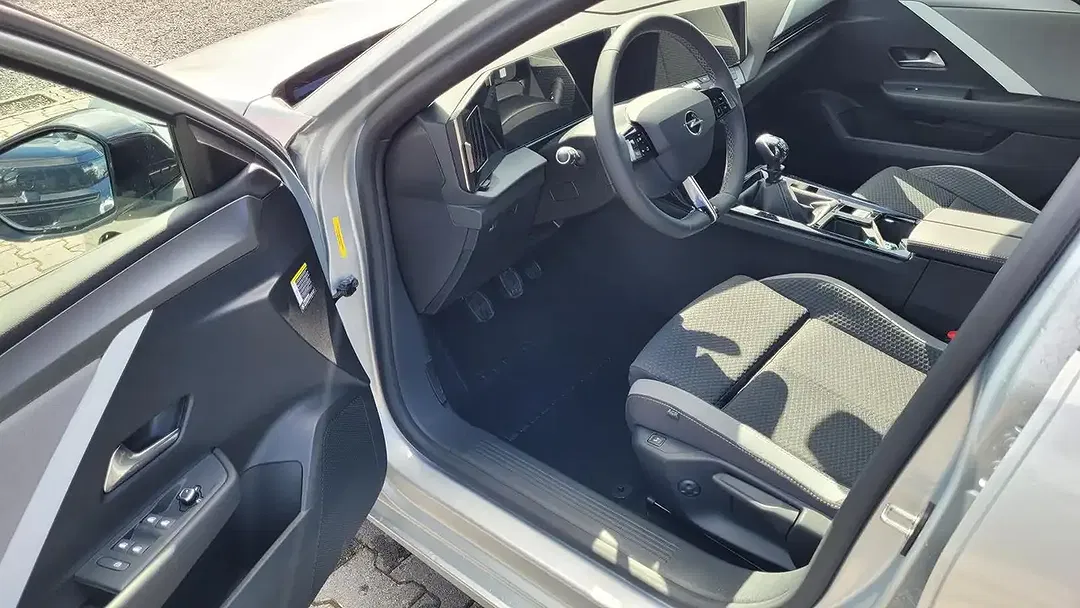 Opel Astra - Thumbnail 7