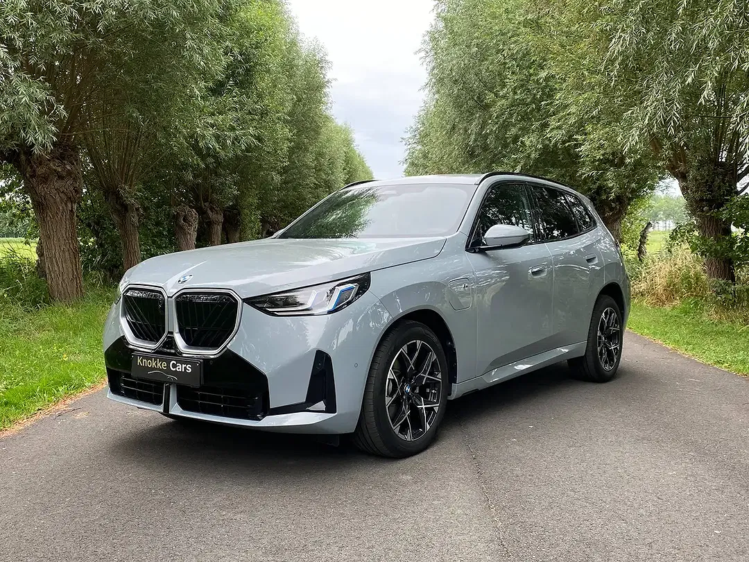 BMW X3 - Thumbnail 3