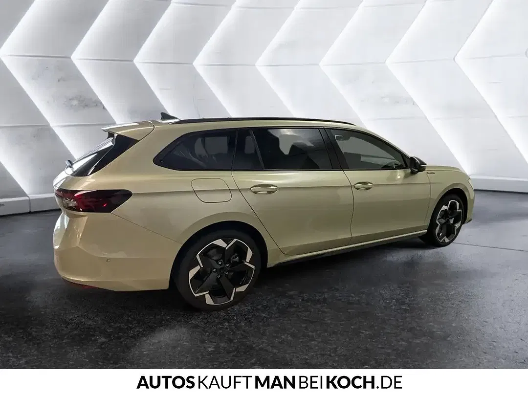 Skoda Superb - Thumbnail 3