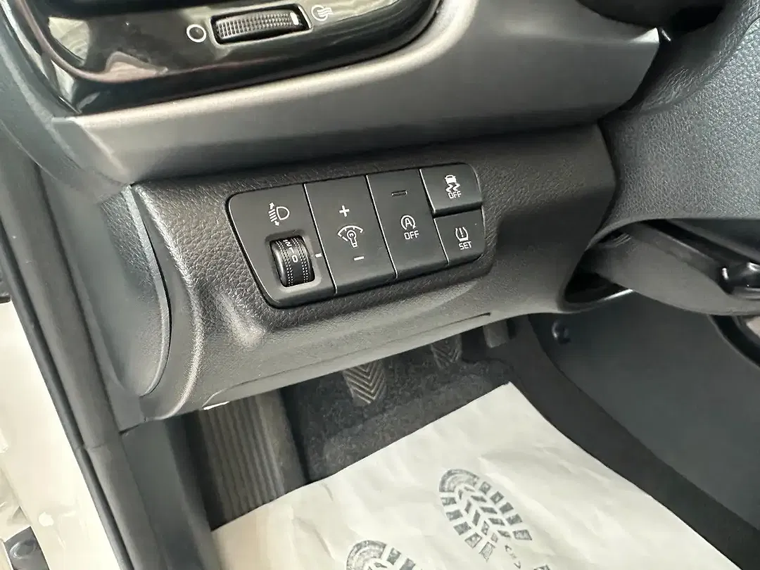 Kia Rio - Thumbnail 10