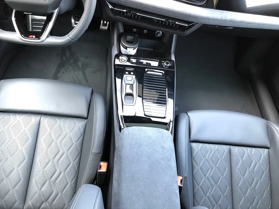 Audi A6 e-tron - Thumbnail 7